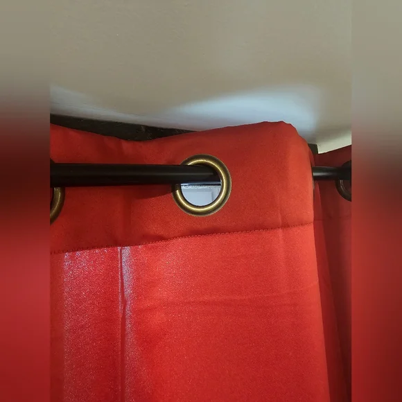 Curtain Set - Picture 5 of 6